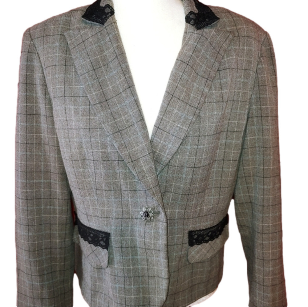 Requirements Plaid Pant Suit 14